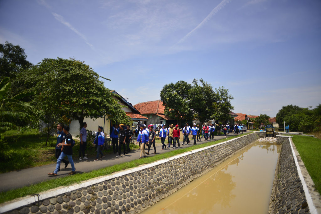 Mass walking project with XTC and George Clark, Jatiwangi, December 2019